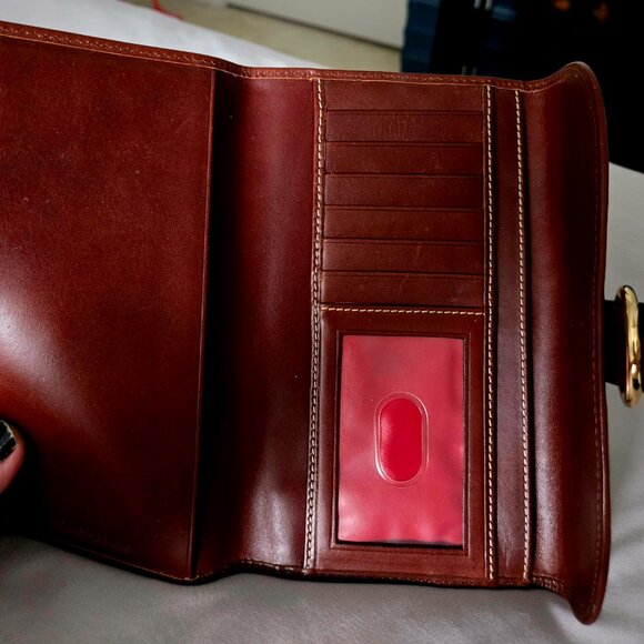 Dooney & Bourke wallet NWOT - Picture 4 of 6